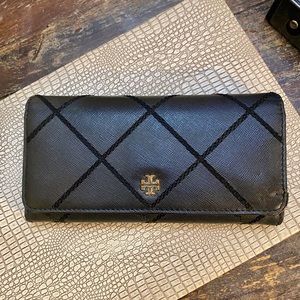Tory Burch Robinson Stitched Black Envelope Continental Wallet